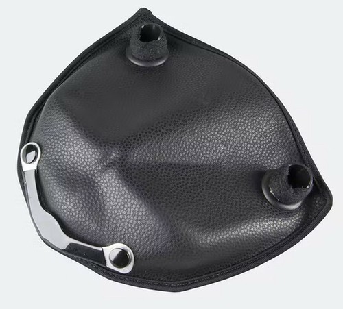 Shark winter breath guard - shark,