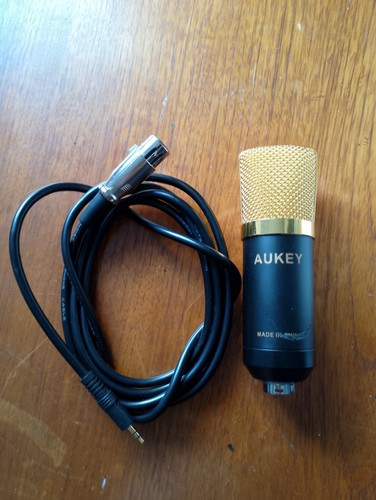 Aukey condenser mic cable - +,