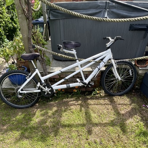 Viking white tandem bike 26in - viking,