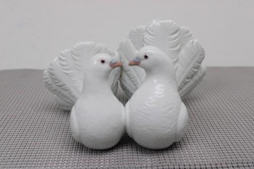 Lladro couple doves - doves, /
