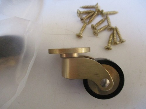 Set fine quality brass - 4,