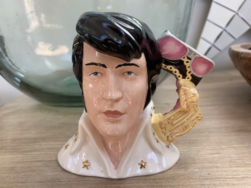 Royal doulton character jug - royal,