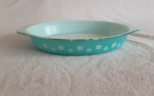 Vintage pyrex turquoise - vintage,