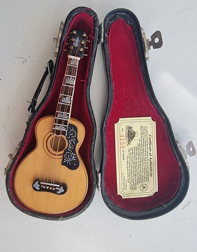 Miniature gibson 200 guitar - miniature,