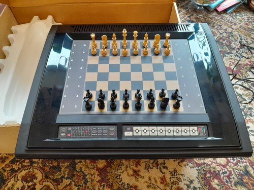 Phantom chess computer - ,