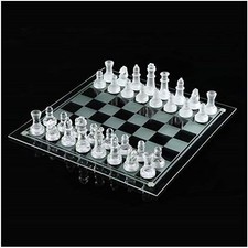 GLASS CHESS SET TRADITIONAL