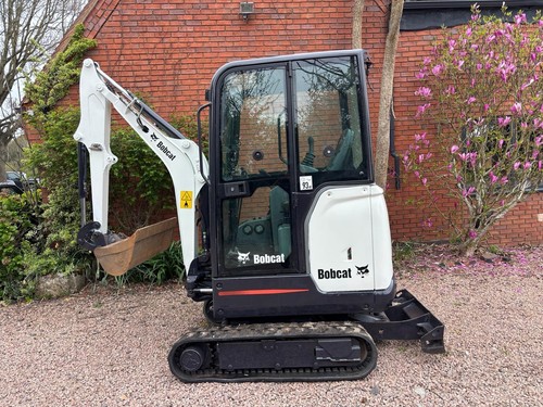 Bobcat e19 digger excavator - bobcat,