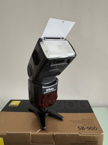 Nikon 900 speedlite - nikon,