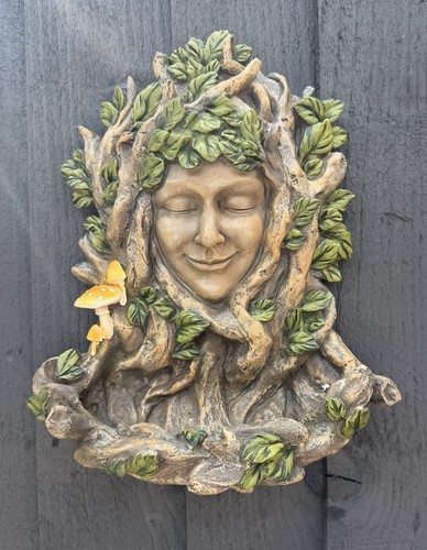 Green goddess wall - goddess,
