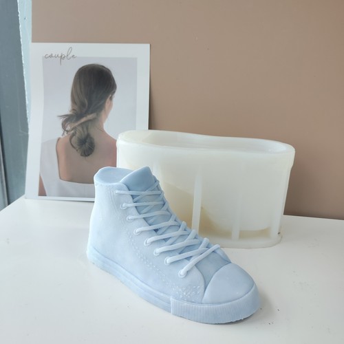 18cm sneakers silicone candle - 18cm,