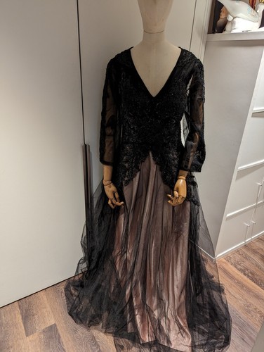 Black gothic style wedding - gothic,