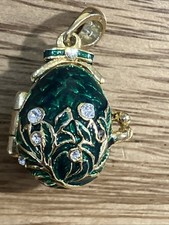 Russian Faux Egg Pendant Green