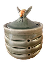 Beehive Honey Pot Bee Lid