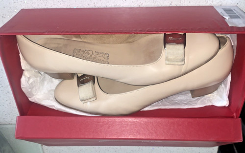 Vtg salvatore ferragamo beige - salvatore,
