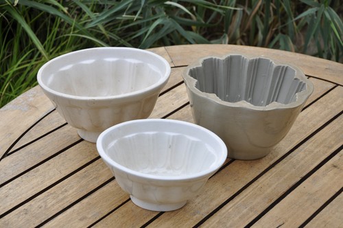 Vintage retro pottery - x,