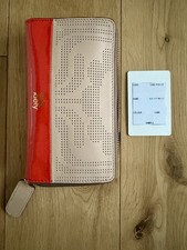 Orla Kiely Punched Leather Climbing Daisy Big Zip Wallet Fawn BNWT Sample