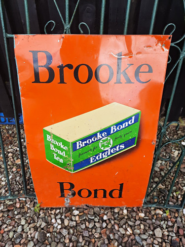 Tin brooke bond - brooke,