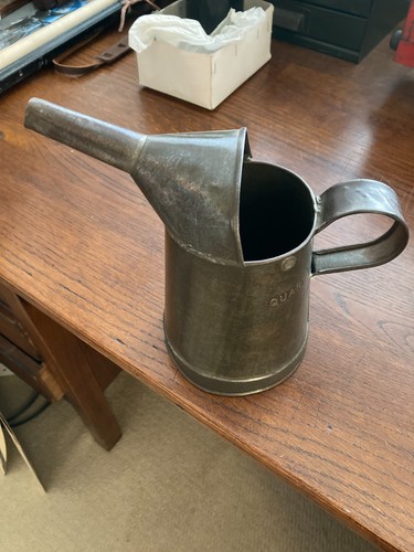 Vintage oil jug - in, nice