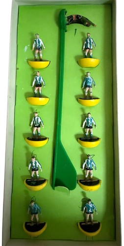 Vintage 1970 subbuteo table - vintage,
