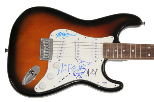 Maroon band signed autograph - maroon,