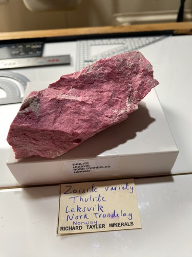 Thulite leksvik nord - thulite, :
