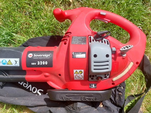 Garden leaf blower - and, hoover-