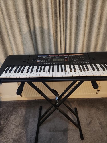 Yamaha psr e263 keyboard piano - keyboard,