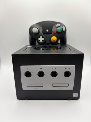 Nintendo gamecube console - nintendo,