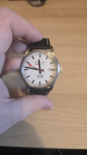 Mondaine day date swiss - day/date,