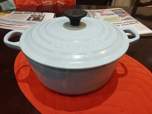 Creuset 20cm cast iron - cast,