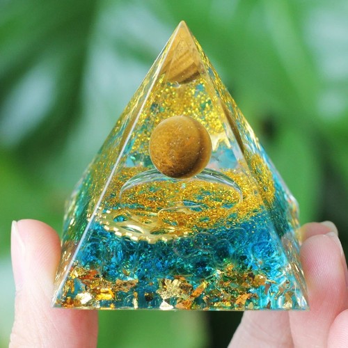 Orgonite pyramid amethyst - pyramid,