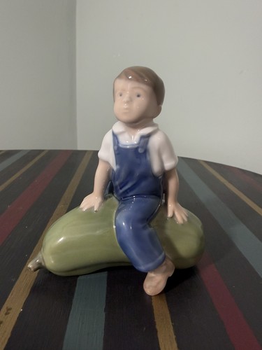 Royal copenhagen boy gourd - boy,