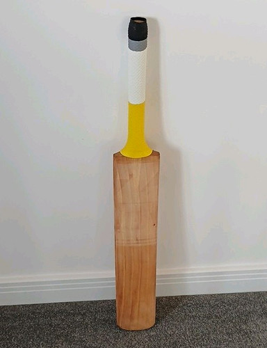 English willow cricket bat - willow,