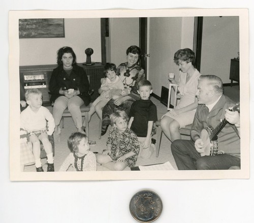 Old 1969 banjo photo early - 1969,