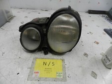 (131) 2002 MERCEDES BENZ E