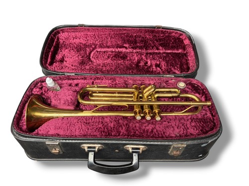 Vintage m champion - m, trumpet