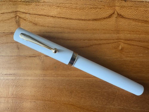 Sheaffer nonsense white gt - no-nonsense,