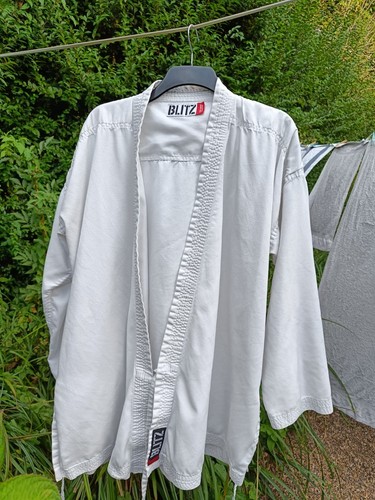 Blitz white martial - blitz, arts