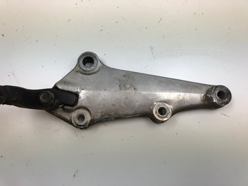 Honda cb400 footpeg holder - t,
