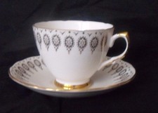 VINTAGE ROYAL VALE TEA CUP /