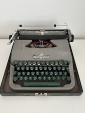 Vintage Underwood Universal