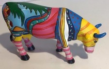 2000 Cow Parade Miniature Figurine Bull Holdings Com Fish Island Heart Beach