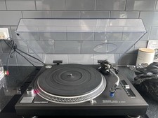 Technics SL-1210 MK2 Turntable