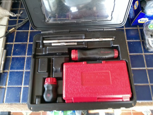 Snap ratchet screwdriver - on,