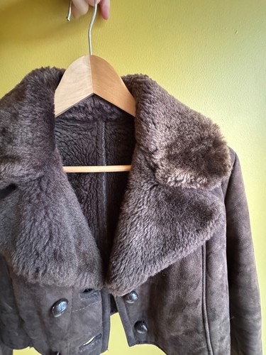 Brown cropped sheepskin jacket - brown,