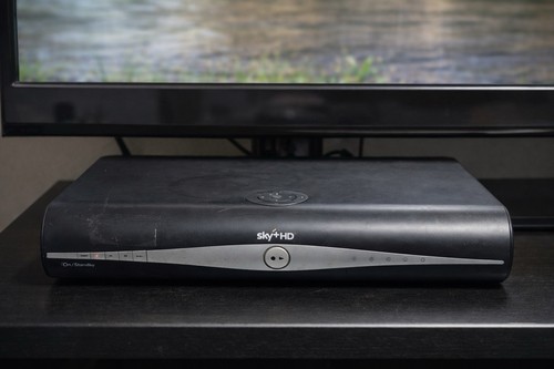 Sky box plus d on - sky+,