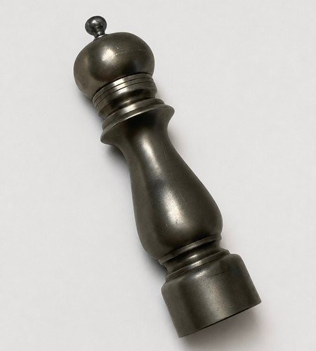 Vintage peugeot frères pepper - peugeot,