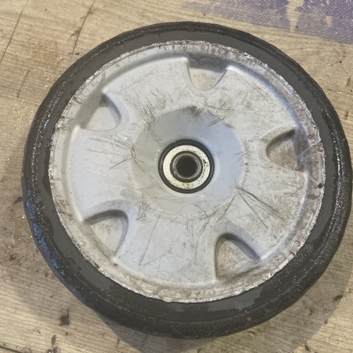 Wheel from honda hrx476c - wheel, a