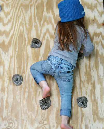 Large kids rock - ,