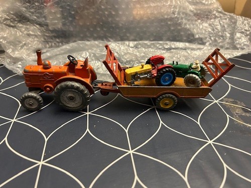 Dinky toys 301 field - toys,